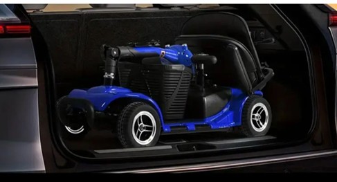 Scooter Elétrica 4 Rodas - Em Uso